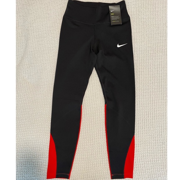 Nike Pants - NWT Nike Leggings